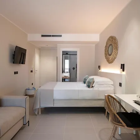 Mem And מלון דירות 4*