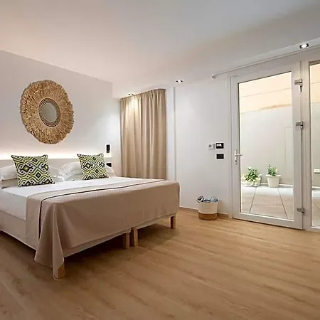 Hotel apartamentowy Mem And 4*